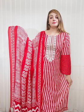 Straip Boutique ( Red )