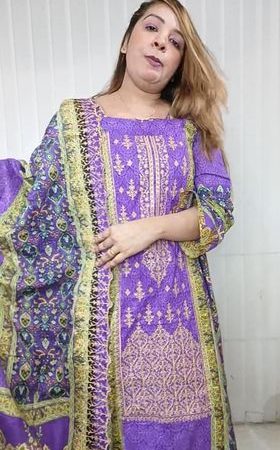 Rewat Strawberry ( Purple )