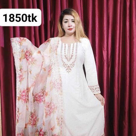 Delhi boutique white
