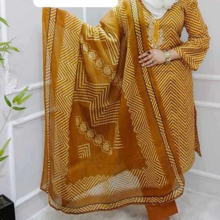 Chunri triangle (henna)